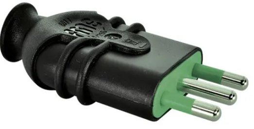 Ench Volante Macho 10 Amp 2p+t Negro